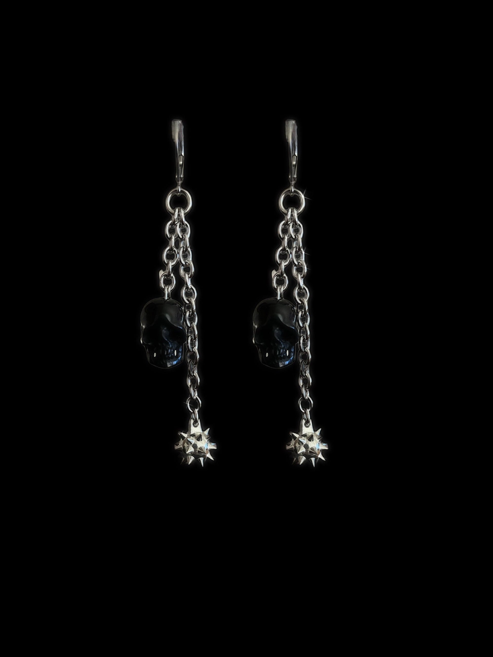 Flail and skull earrings. Handmade - Mace - Morningstar - Ox horn - Stainless Steel